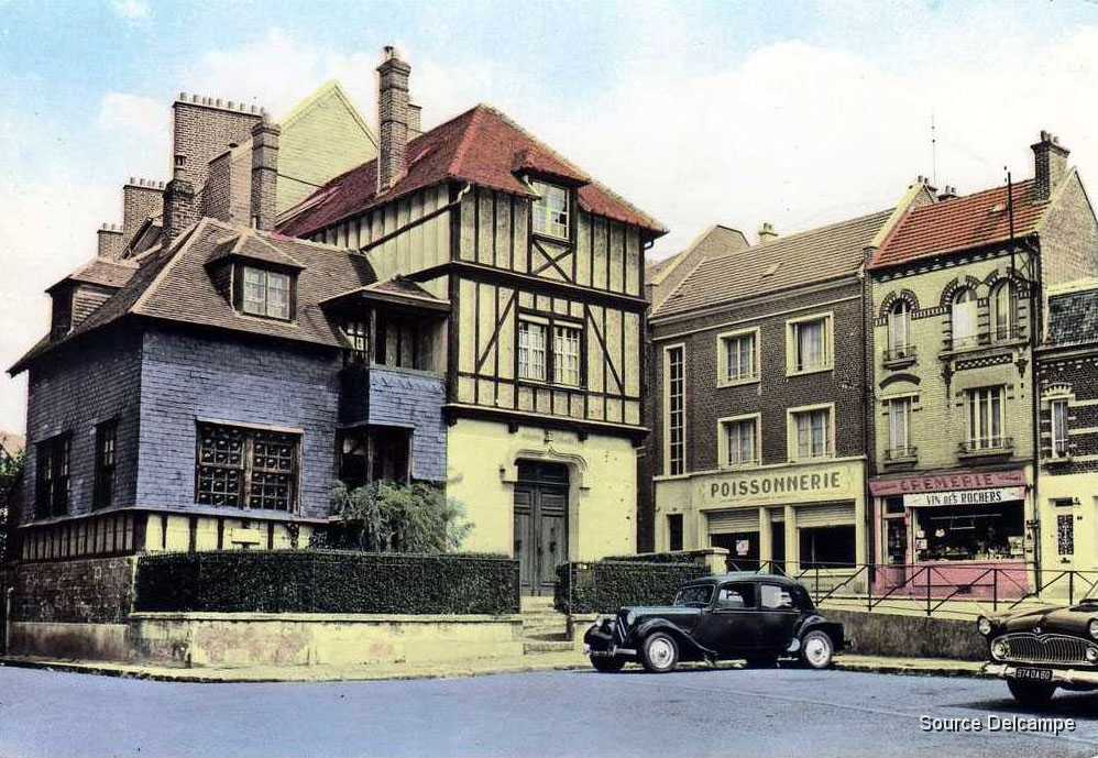 60 Noyon Le Musee Calvin.jpg